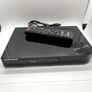 Samsung Blu-Ray player with remote 1080p BD-FM57C fully tested and working